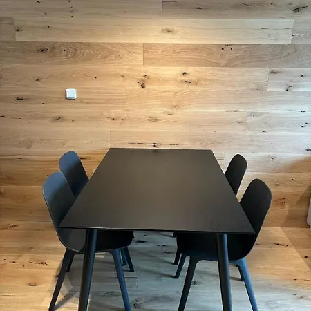 Apartbene Lägenhet