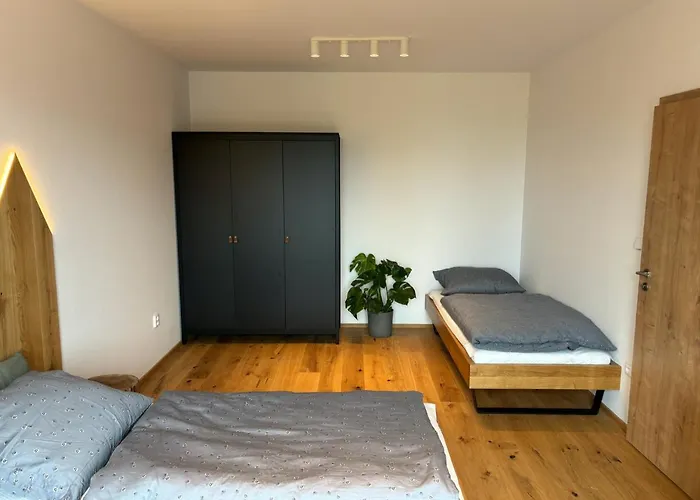 Apartbene *